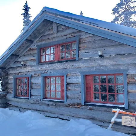 Karhuntaehti Villa Luosto