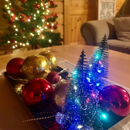 ヴィラ Karhuntaehti ルオスト