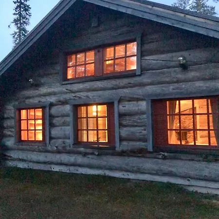 Karhuntaehti Villa *