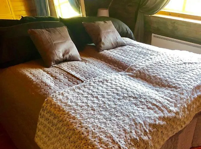 Karhuntaehti Villa *